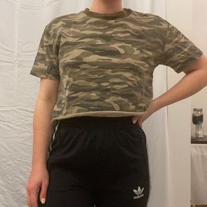Camo crop top